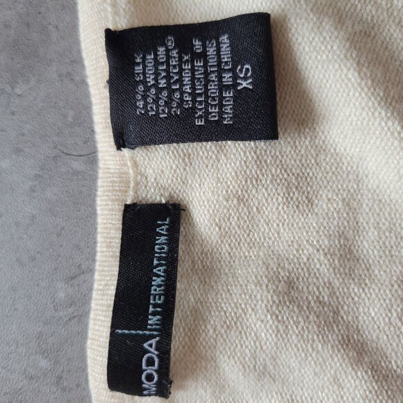 Vintage Moda International XS Beaded Snowflake Cardigan Sweater Silk Wool - Picture 5 of 7